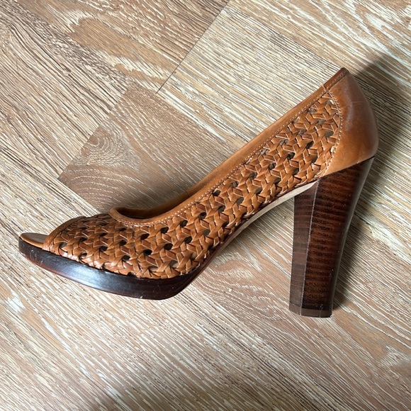 Circa Joan & David Rattan leather wood block heel with open toe women’s size 9 - Picture 2 of 9